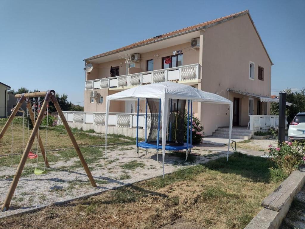 Gordana Apartmani Ljubač Dış mekan fotoğraf